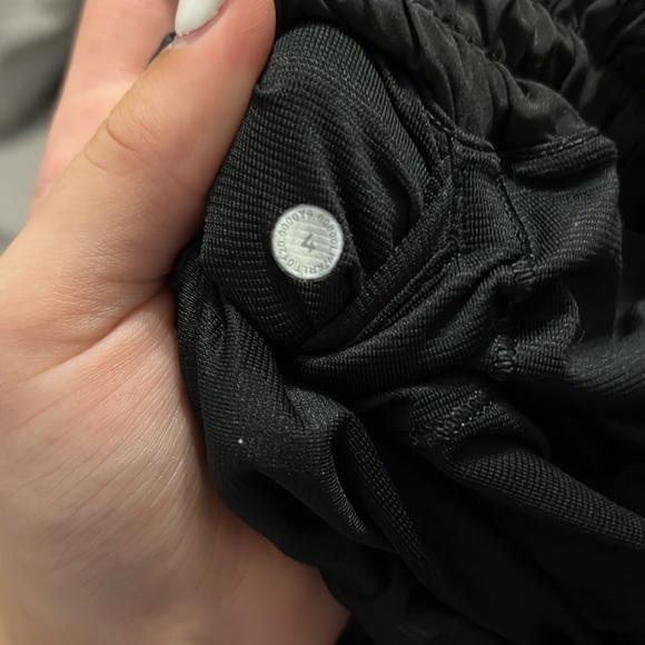 Barely worn, great condition - Picture 3 of 3